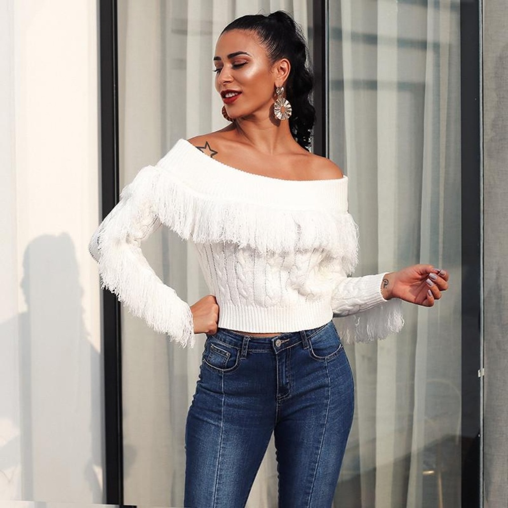 Off shoulder tassel white short sweater